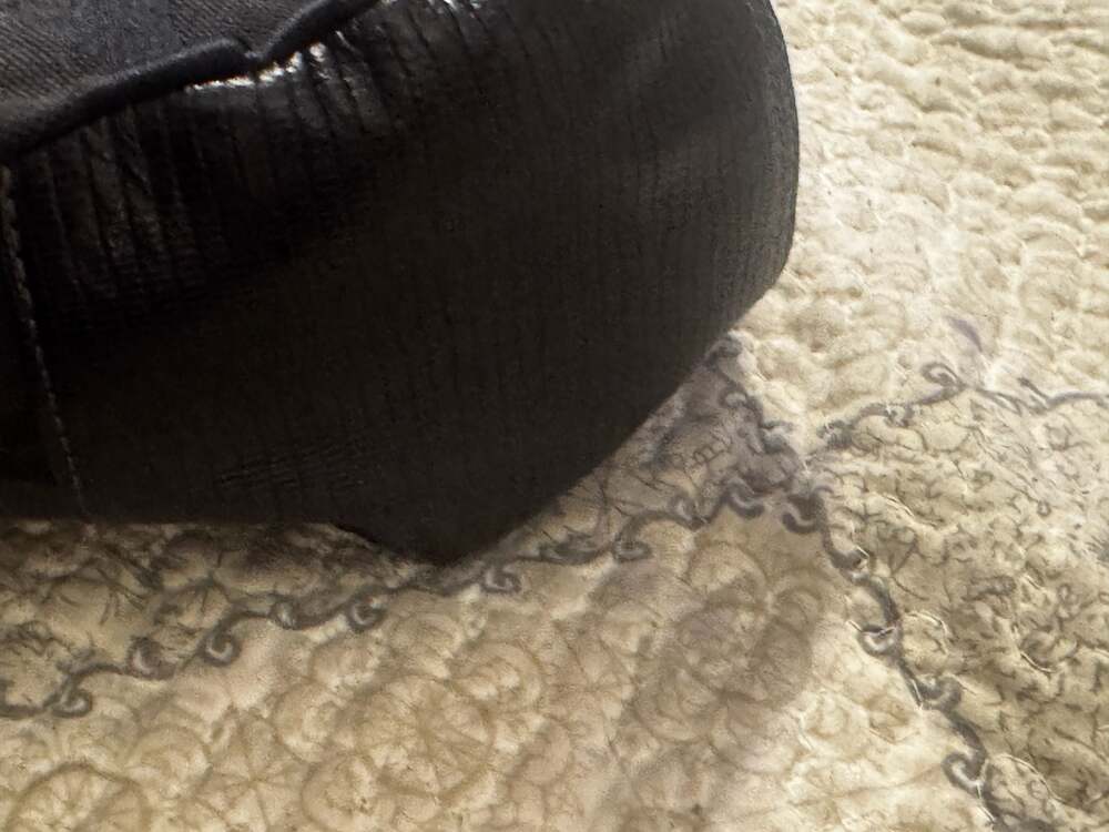 Coach - Picture 4 of 9